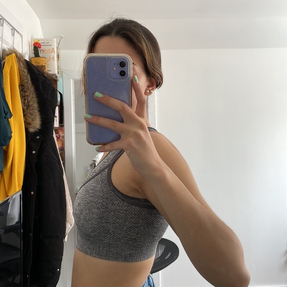 SALE!!! Gymshark sports bra !!! - Picture 3 of 4